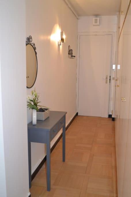 16 -near Champs-elysees 75m2 Appartement Parijs